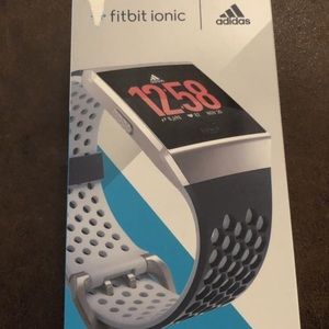 Fitbit Ionic-Adidas Edition